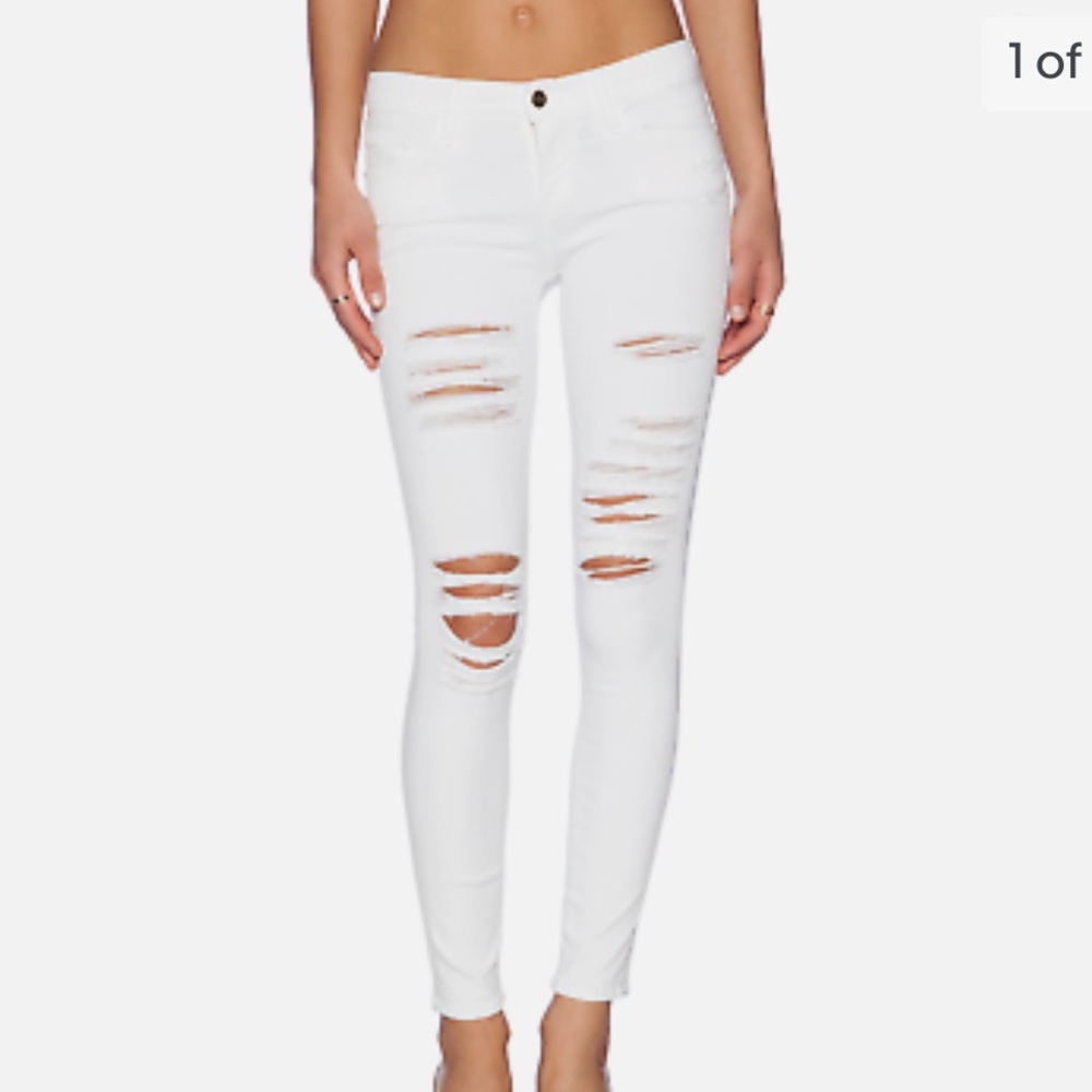 FRAME DENIM Le Skinny de Jeanne White Distressed Jeans